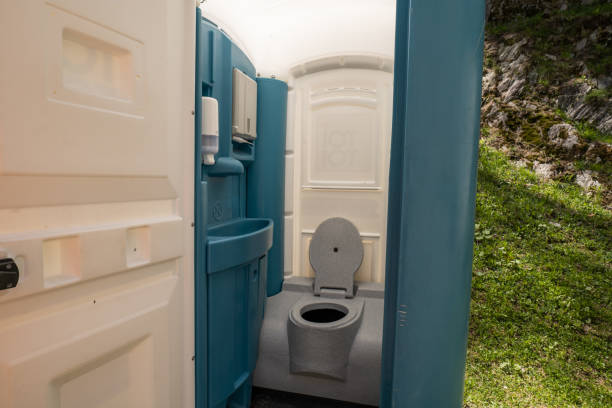 Best Luxury portable toilet rental  in Sage, CA